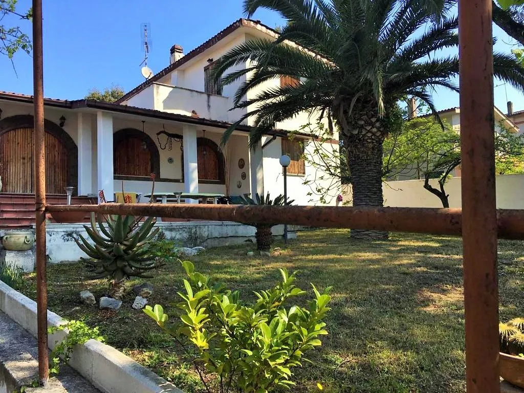 Villa unifamiliare a Aprilia, La Cogna, ambiente 2